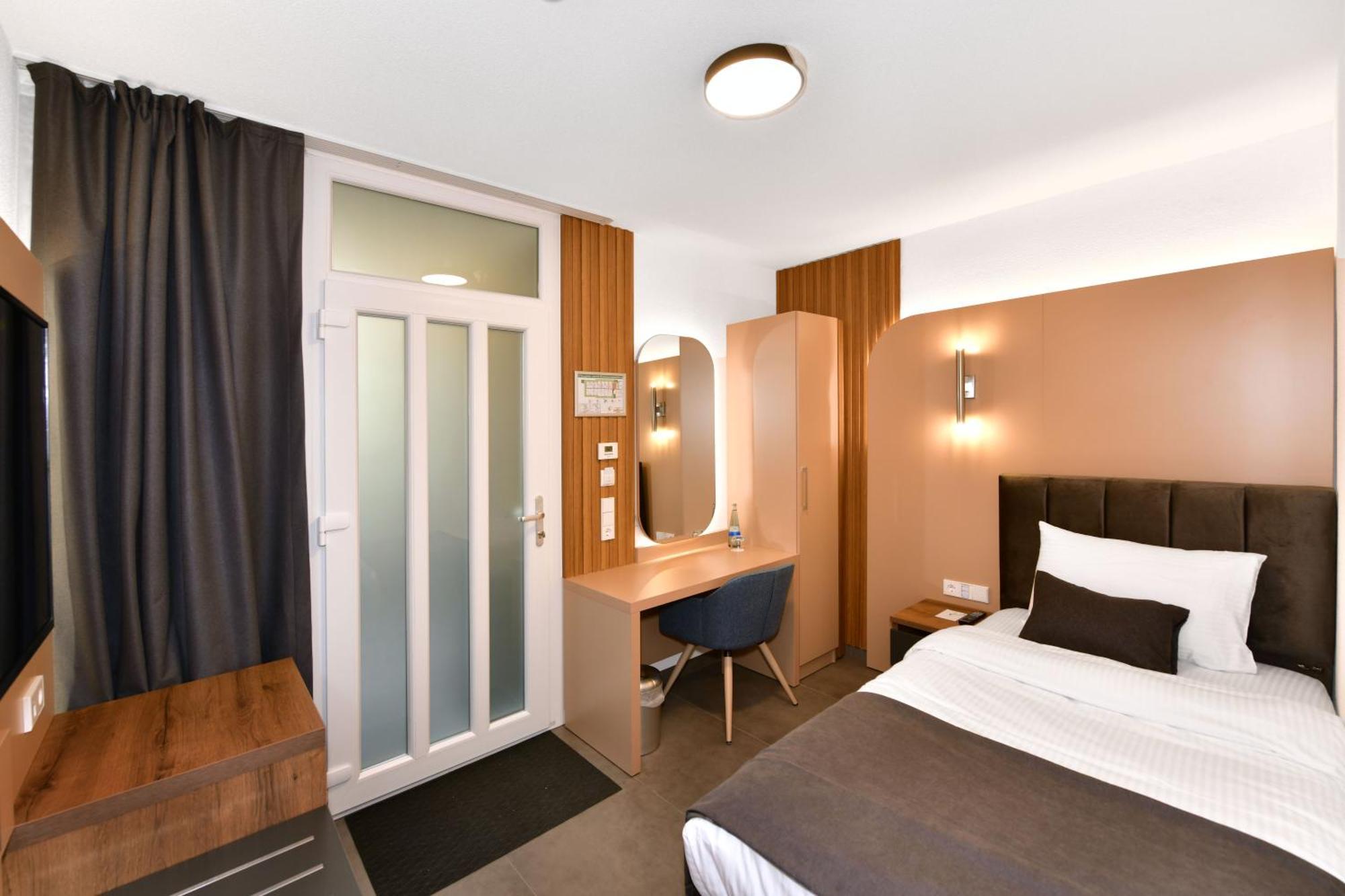 Korki'S Motel Schopfheim Ngoại thất bức ảnh